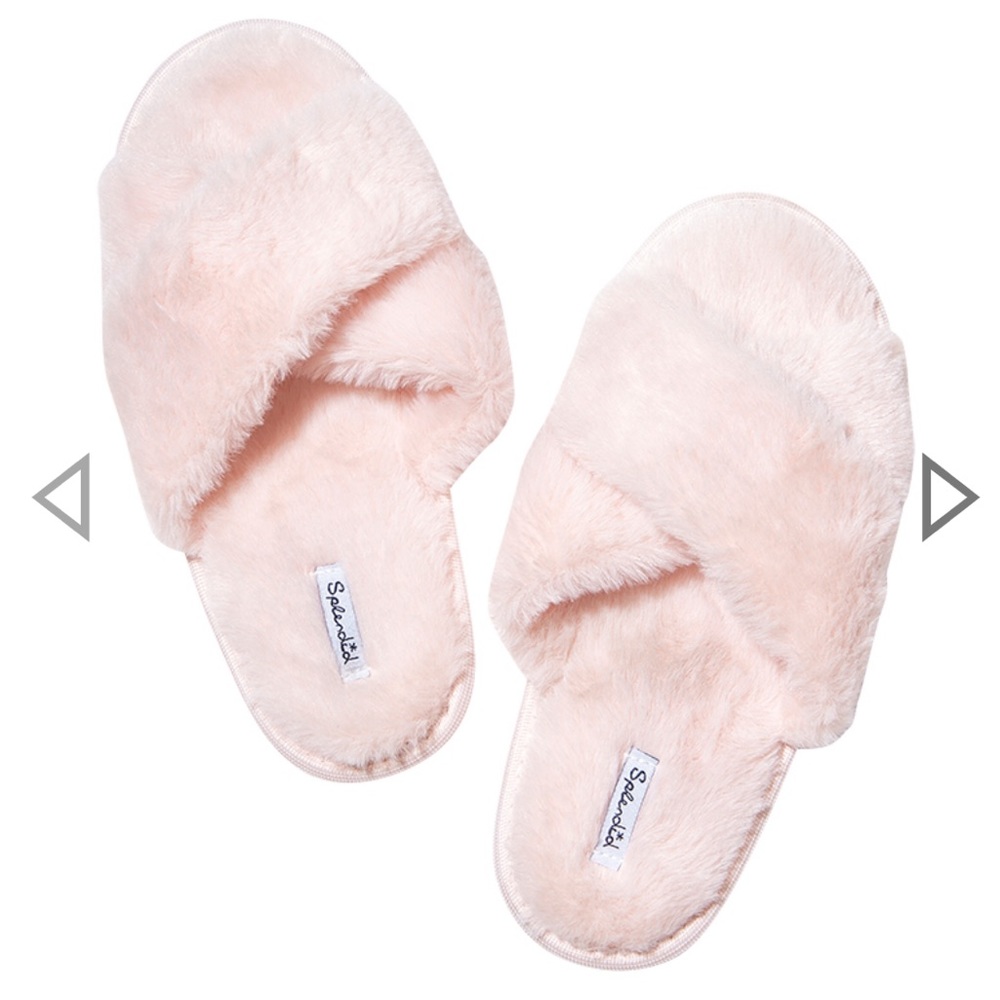 NWT Splendid Faux Fur Slippers